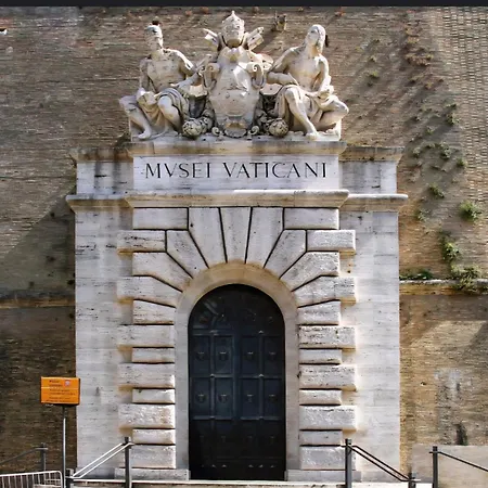 Daire Vatican Stairs *